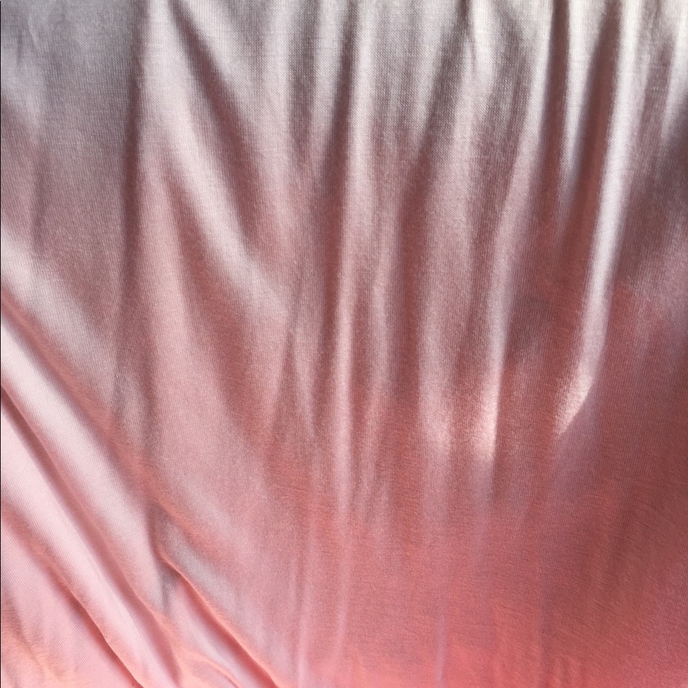 🌻🌴Hot. Flowy. Maxi Dress.🌸🌷 - Picture 2 of 3